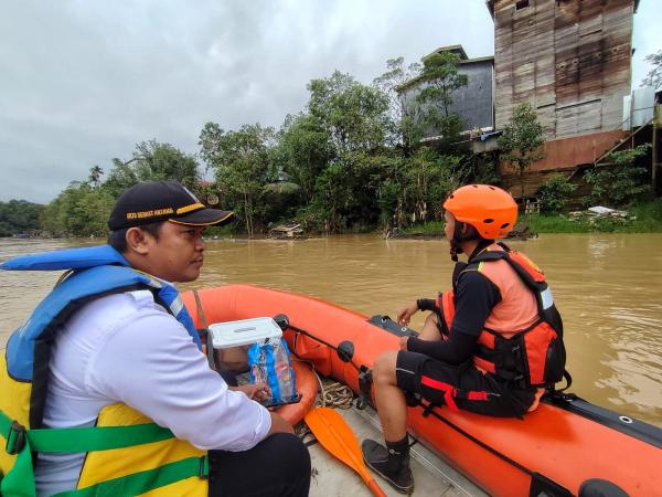 Bocah 11 Tahun Tenggelam di Sungai Kapuas, Tim SAR Gabungan Lakukan Pencarian