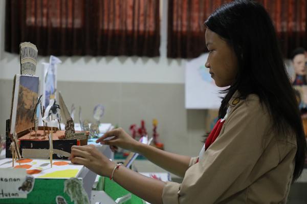 Kisah Anak Buruh Serabutan, Hampir Putus Sekolah Kini Bisa Belajar di Sekolah Kemitraan Pemprov