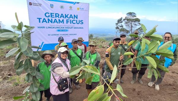 Hari Lingkungan Hidup 2026, Indonesia Power UBP Grati Hijaukan Lereng Gunung Arjuno dan Bantu Petani