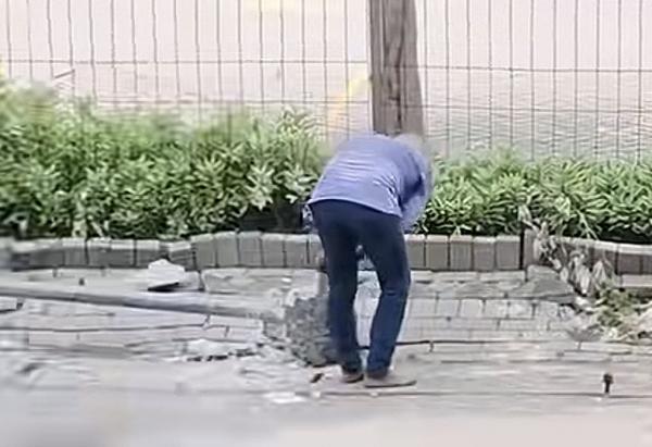 Viral di Medsos, Pencuri Tiang Rambu Bekas Milik Dishub Surabaya Dibekuk Polisi