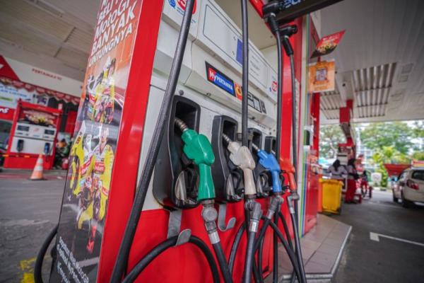 Harga BBM Non-Subsidi Naik: Pertamax Jadi Rp16.250, Pertamax Green Rp17.000 per Liter