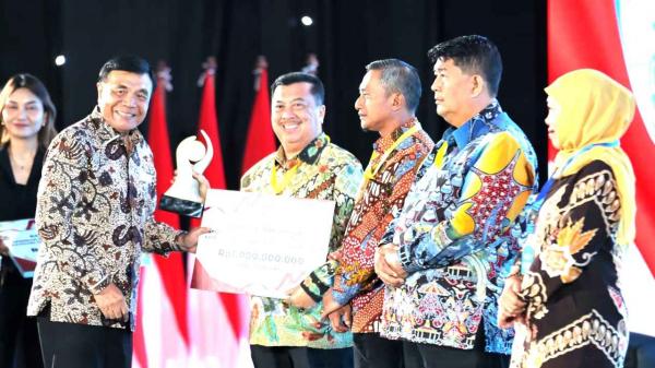 Seribu Buruh Bersiap Hadapi PHK, Jombang Malah Dapat Penghargaan Turunkan Angka Pengangguran