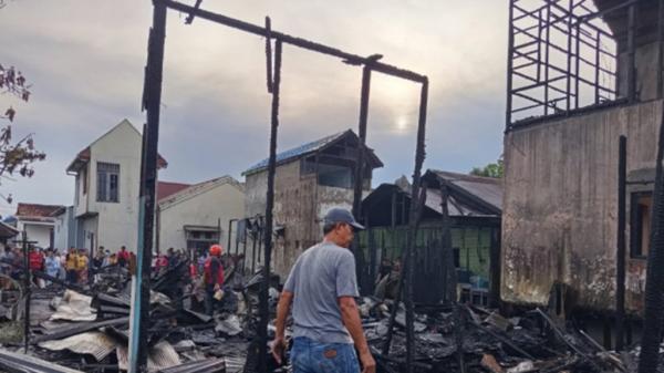 Tiga Bangunan di Samarinda Ludes Dilalap Si Jago Merah, Puluhan Jiwa Kehilangan Tempat Tinggal