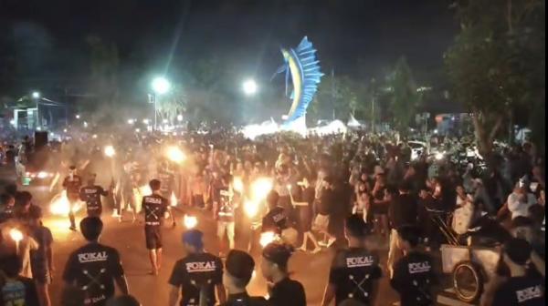 Ribuan Warga Tumpah Ruah, Pawai 1 Muharam di Pangandaran Meriah Bak Malam Tahun Baru Masehi