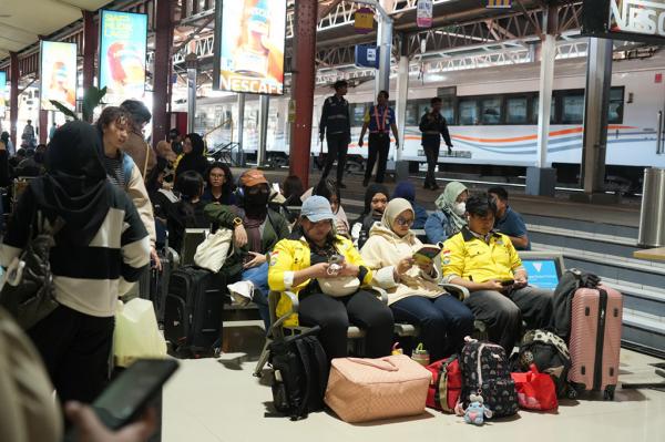 Libur Tahun Baru Islam 1448 H di Daop 4: Stasiun Tawang Terpadat, KA Kaligung Paling Favorit