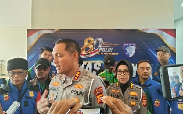 Ditlantas Polda Jabar Gelar Gathering Mitra Polri Driver Ojol, Bagikan Buku Saku Safety Riding