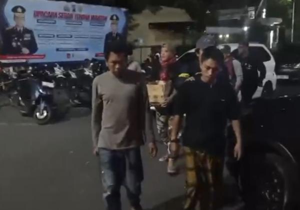 Dua Pelaku Perampokan Toko di Lumajang Ditangkap, Uang Hasil Kejahatan Dipakai Judi Online