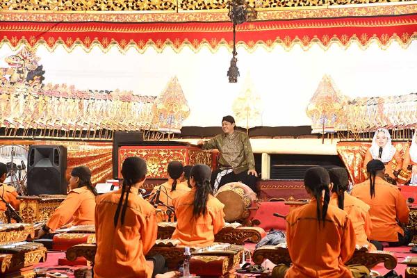 Ruwat Bumi Wanogara Wetan, Pemkab Dorong Pelestarian Wayang Kulit dan Budaya Lokal