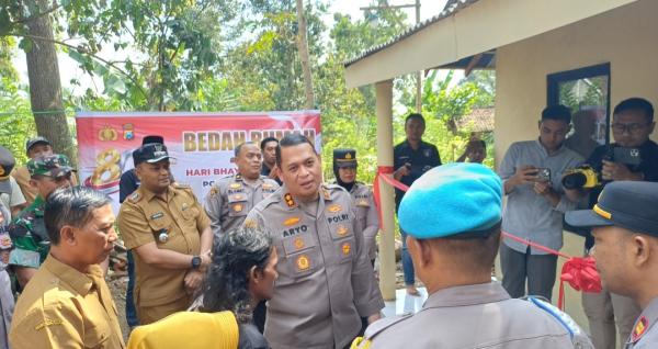 Mengharukan,  Berkat Gotong Royong Polri dan Warga, Misrun Kini Tempati Rumah Layak Huni