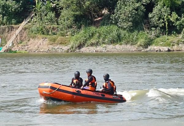 Berenang Bersama Teman, Pemuda 18 Tahun di Bojonegoro Hilang Tenggelam di Bengawan Solo