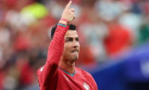 Cristiano Ronaldo Mengamuk! Borong 2 Gol, Portugal Hancurkan Uzbekistan 5-0