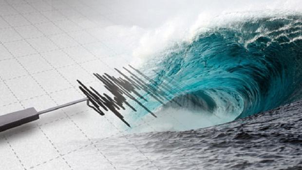 Tanda tsunami satu adalah salah akan bencana …. terjadi Salah satu