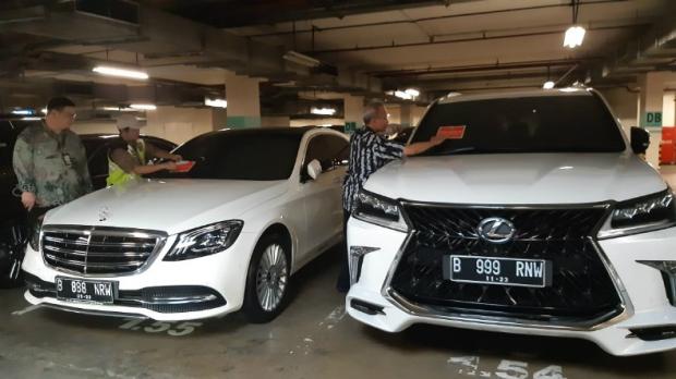 1 100 Mobil Di Jakarta Masih Menunggak Pajak Totalnya Capai Rp37 Miliar