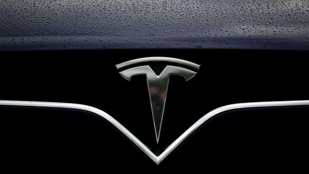 Pemerintah Pelajari Proposal Investasi Baterai Mobil Listrik Dari Tesla