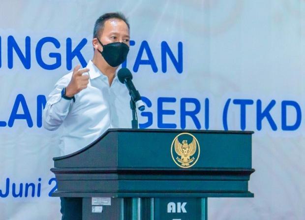 Langgar Wajib Lapor Kemenperin Cabut Iomki 5 691 Perusahaan<script async src=