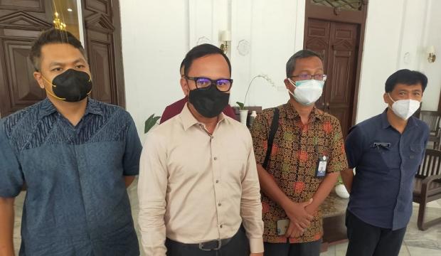 Rencana Wisata Malam Kebun Raya Bogor Dikritisi Begini Jawaban Brin<script async src=