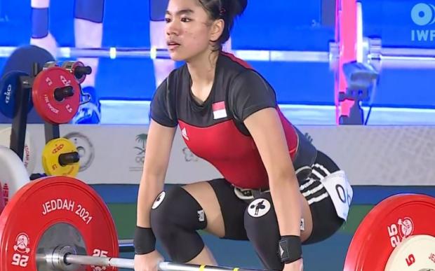 Najla Khoirunnisa Borong Tiga Perunggu di Kejuaraan Dunia Angkat Besi Remaja 2021