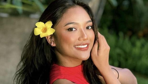 Xotin eriga belbog‘ sotib oldi (video)