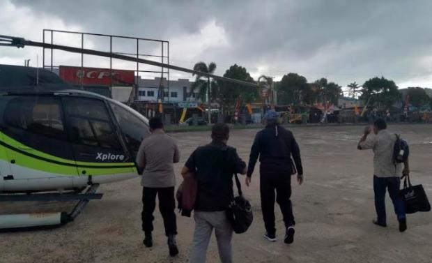 Cuaca Buruk, Helikopter Pj Gubernur Papua Barat Mendarat Darurat di Sorong - Bagian 1