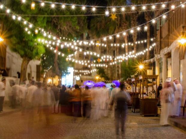 Viral Arab Saudi Izinkan Alkohol Dijual Bebas pada 2026