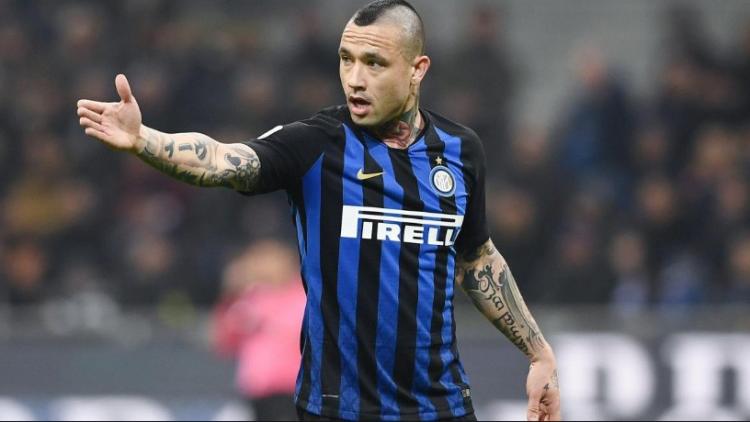 https://img.inews.co.id/media/750/files/inews_new/2019/04/27/Radja_Nainggolan.jpg