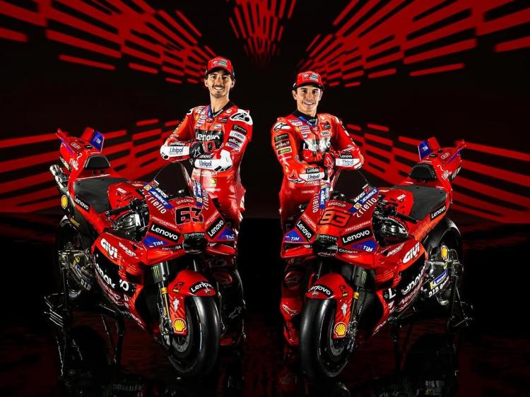 https://img.inews.co.id/media/750/files/inews_new/2025/01/30/francesco_bagnaia_kiri_dan_marc_marquez_akan_mem.jpg