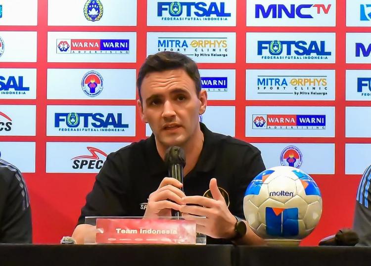 https://img.inews.co.id/media/750/files/inews_new/2025/01/31/pelatih_timnas_futsal_indonesia_hector_souto.jpg