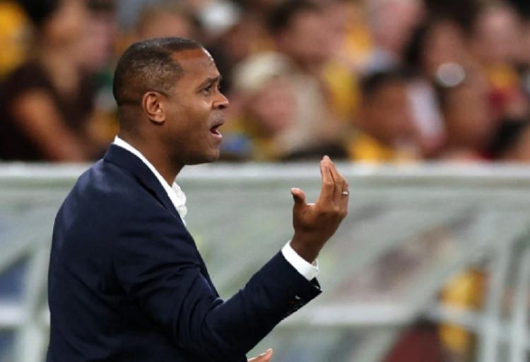 https://img.inews.co.id/media/750/files/inews_new/2025/03/20/patrick_kluivert.jpg