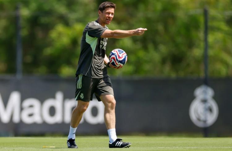 https://img.inews.co.id/media/750/files/inews_new/2025/06/18/xabi_alonso_ingin_mengubah_wajah_real_madrid_denga.jpg