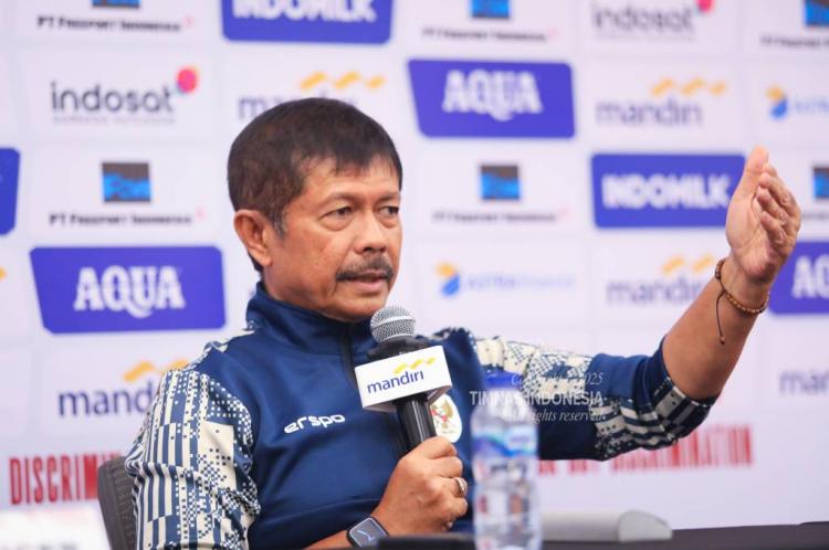 https://img.inews.co.id/media/750/files/inews_new/2025/10/11/pelatih_timnas_indonesia_u_22_indra_sjafri_2.jpg