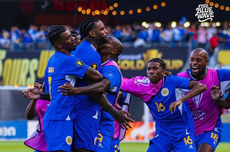 https://img.inews.co.id/media/750/files/inews_new/2025/10/13/timnas_curacao.jpg