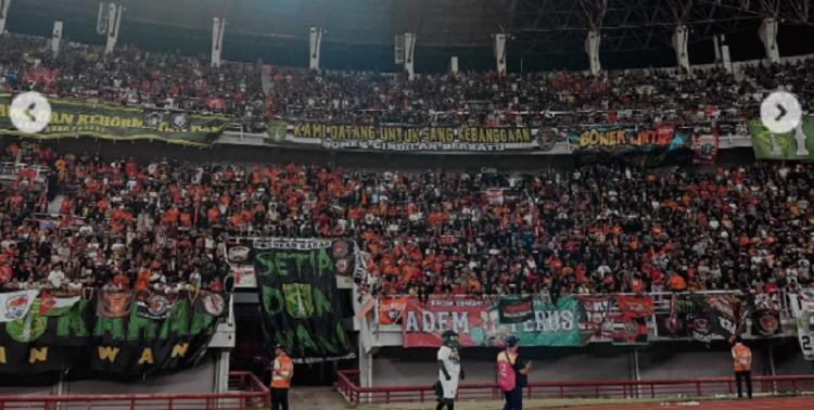 https://img.inews.co.id/media/750/files/inews_new/2025/10/20/persebaya_surabaya_vs_persija_jakarta.jpg