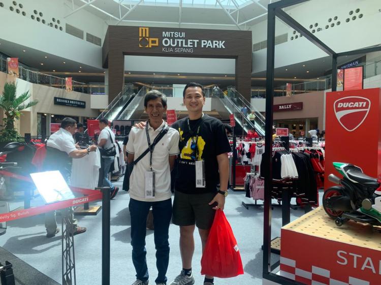https://img.inews.co.id/media/750/files/inews_new/2025/10/25/fans_indonesia_di_booth_ducati.jpg