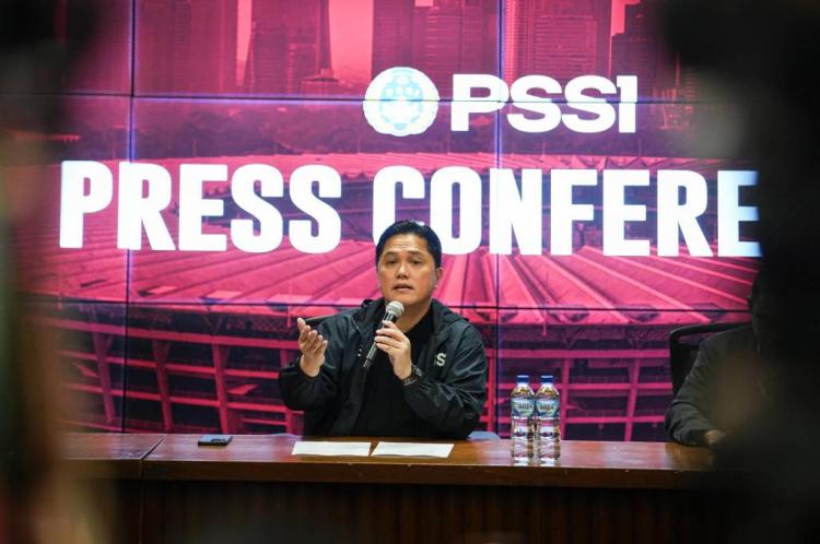 https://img.inews.co.id/media/750/files/inews_new/2025/10/25/ketua_umum_pssi_erick_thohir.jpg