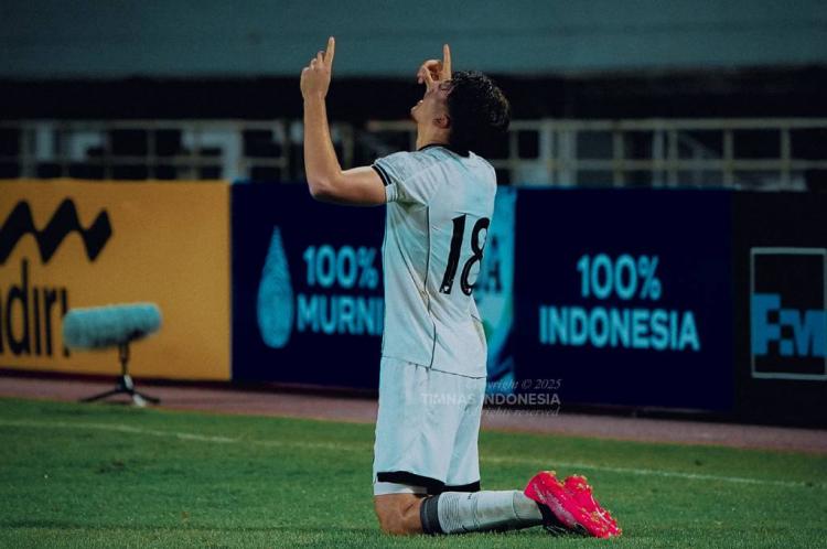 https://img.inews.co.id/media/750/files/inews_new/2025/11/18/striker_timnas_indonesia_u_22_mauro_zijlstra.jpg