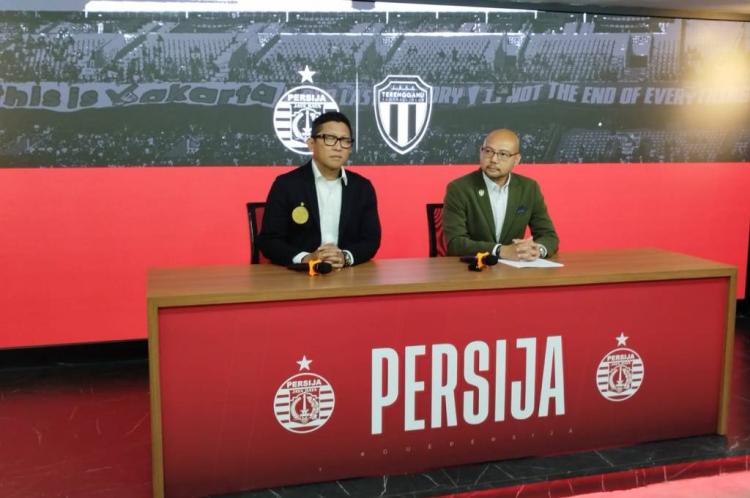 https://img.inews.co.id/media/750/files/inews_new/2025/11/28/persija_jakarta_dan_terengganu_fc_menandatangani_m.jpg