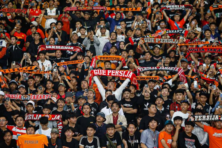 https://img.inews.co.id/media/750/files/inews_new/2025/11/29/jakmania_2.JPG