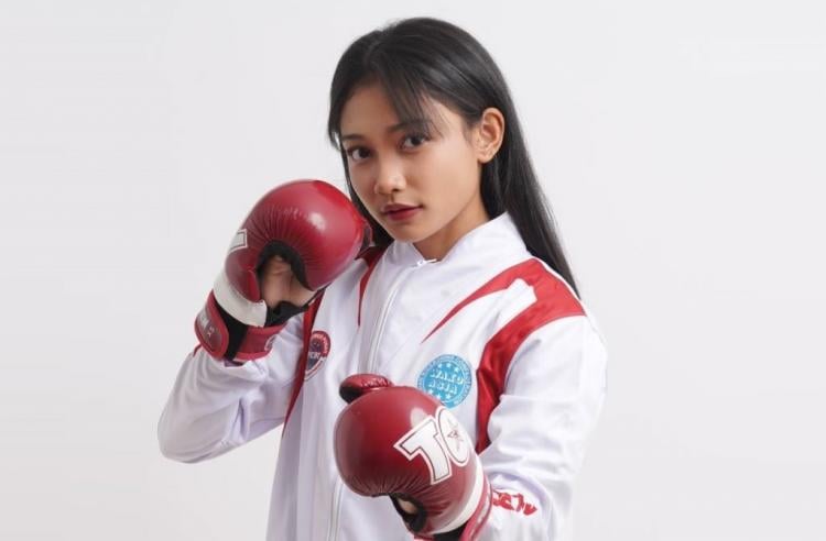 https://img.inews.co.id/media/750/files/inews_new/2025/12/16/atlet_kickboxing_indonesia_neneng_rosi_nurasjati.jpg
