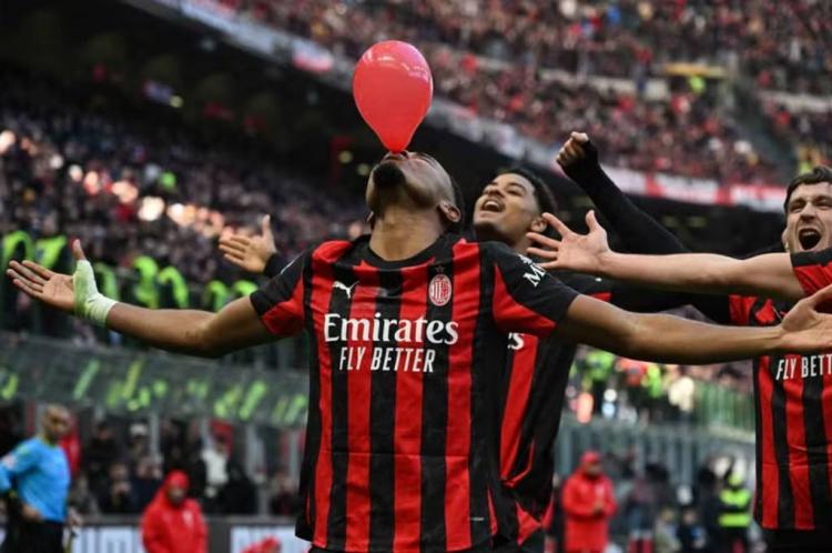 https://img.inews.co.id/media/750/files/inews_new/2025/12/28/christopher_nkunku_merayakan_golnya_saat_ac_milan.jpg