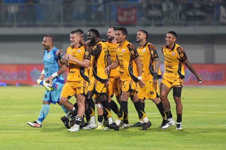 https://img.inews.co.id/media/750/files/inews_new/2025/12/28/persija_jakarta_bidik_tiga_poin_kontra_bhayangkara.jpg