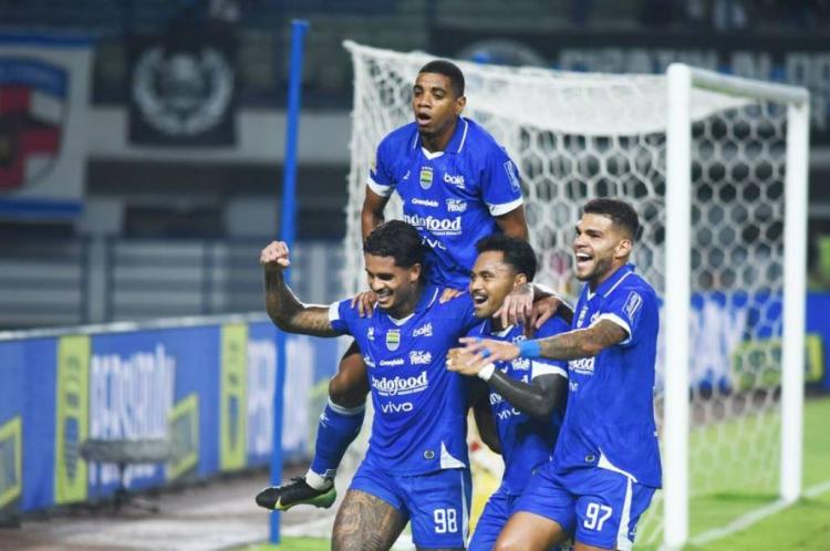 https://img.inews.co.id/media/750/files/inews_new/2026/02/28/persib_bandung_dilarang_meremehkan_persebaya_surab.jpg