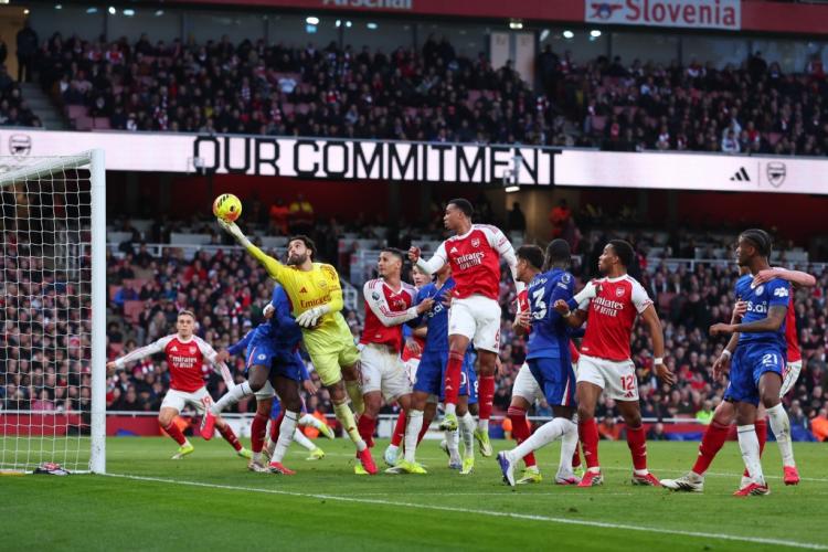 https://img.inews.co.id/media/750/files/inews_new/2026/03/02/arsenal_menang_2_1_atas_chelsea_dalam_lanjutan_lig.jpg
