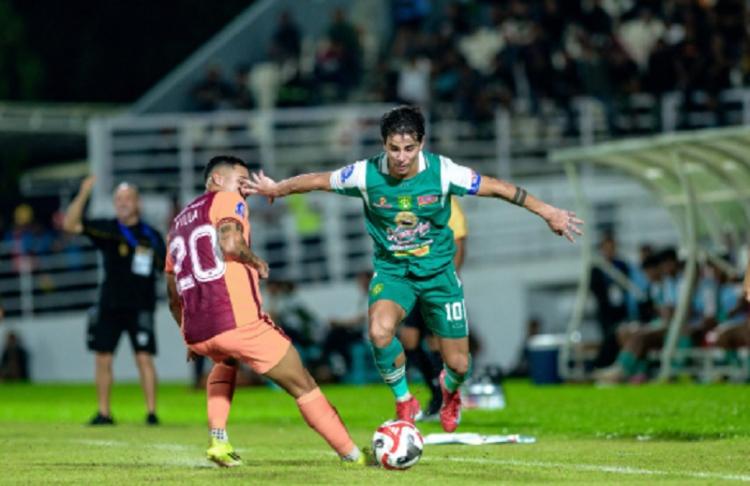 https://img.inews.co.id/media/750/files/inews_new/2026/03/07/persebaya_vs_borneo_fc.jpg