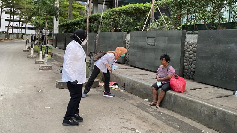 Sindir Risma Blusukan di Jakarta, Netizen : Berani Ga Keliling Jateng?