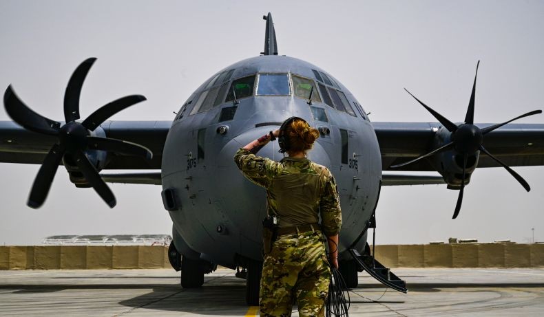 TNI AU Pensiunkan Pesawat C-130 B Hercules Setelah 47 Tahun Beroperasi ...