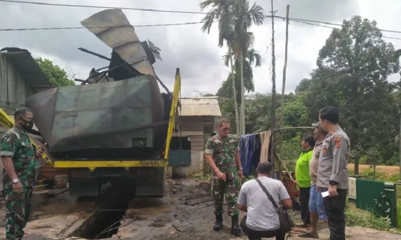 Truk Meledak di Tempat Cuci Mobil, 1 Orang Tewas usai Terlempar 20 Meter