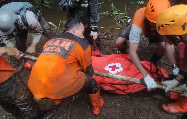 3 Hari Pencarian Warga Ngargoyoso Karanganyar Yang Tertimbun Longsor