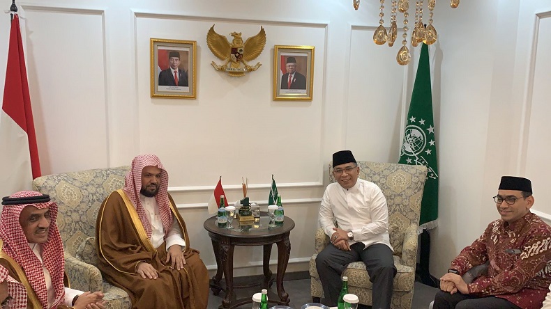 Imam Besar Masjid Nabawi Kunjungi Kantor PBNU, Disambut Gus Yahya Imam Besar Masjid Nabawi Kunjungi Kantor PBNU, Disambut Gus Yahya