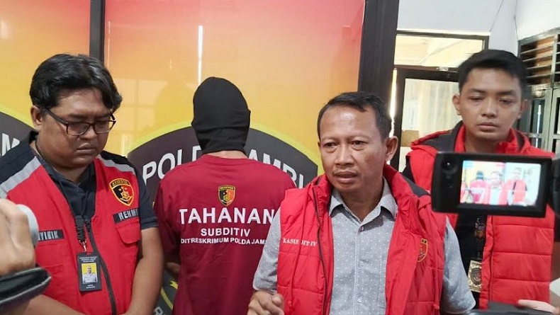 Pilu! Siswi SMP di Jambi Diperkosa Pemuda Baru Kenal di Medsos 2 Kali Pilu! Siswi SMP di Jambi Diperkosa Pemuda Baru Kenal di Medsos 2 Kali