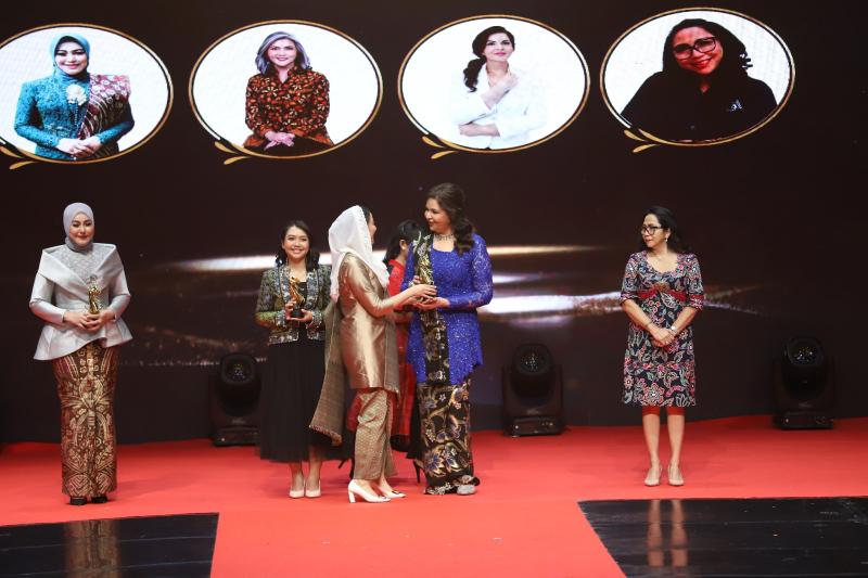 Dedikasi Kembangkan Bisnis Estetika, Dokter Geeta Raih Women’s Inspiration Awards 2026
